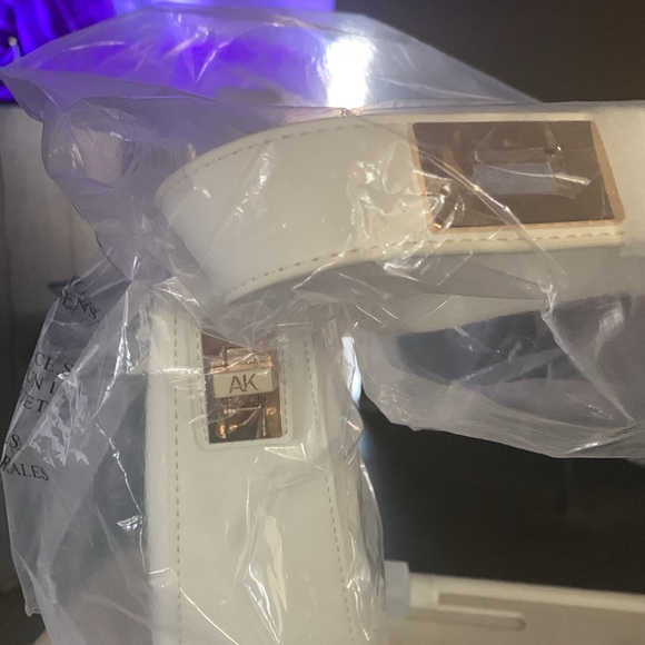 NWT Anne Klein handbag adjustable shoulder Hobo bag - Picture 6 of 16